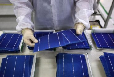 image pour usine de panneaux solaires