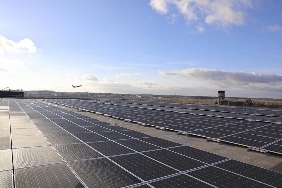 image représentative d'une centrale d'autoproduction solaire pour aeroport