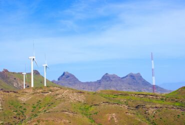 image de tour éolien du projet Cabeolica pour la stabilté du réseau