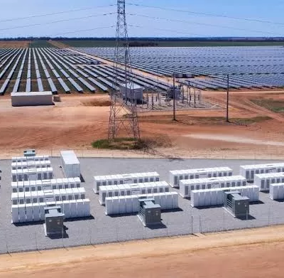 image exemple du projet obelisk suite à l'hyper-alliance de scatec et ses partenaires