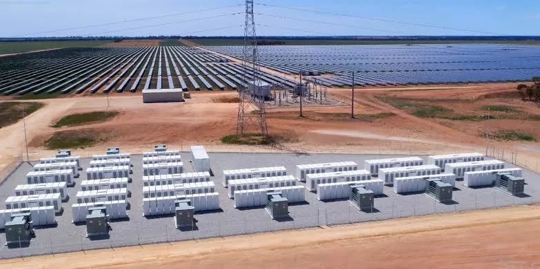 image exemple du projet obelisk suite à l'hyper-alliance de scatec et ses partenaires