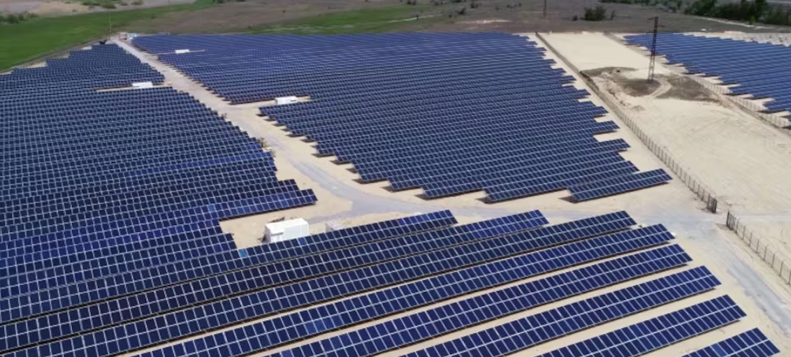 Centrale solaire qui représente l'énergie-pivot du Niger