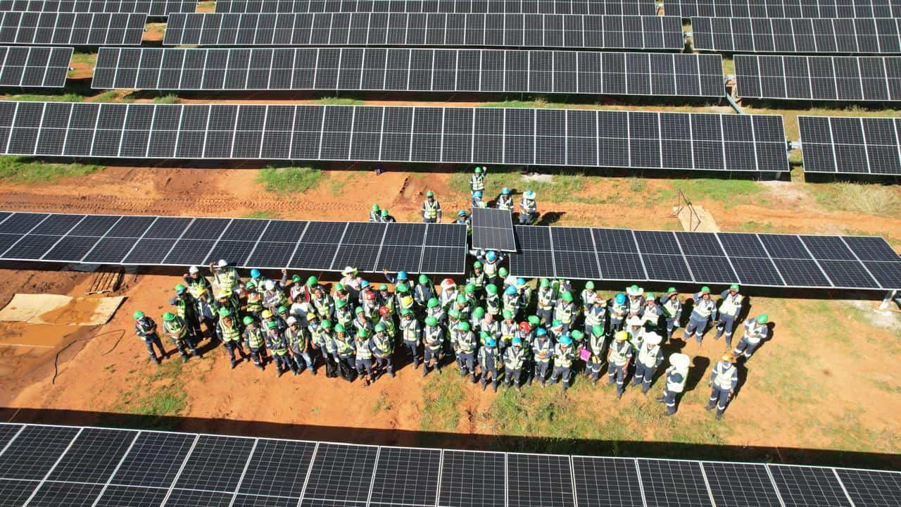 vue aerienne de la centrale solaire Graspan