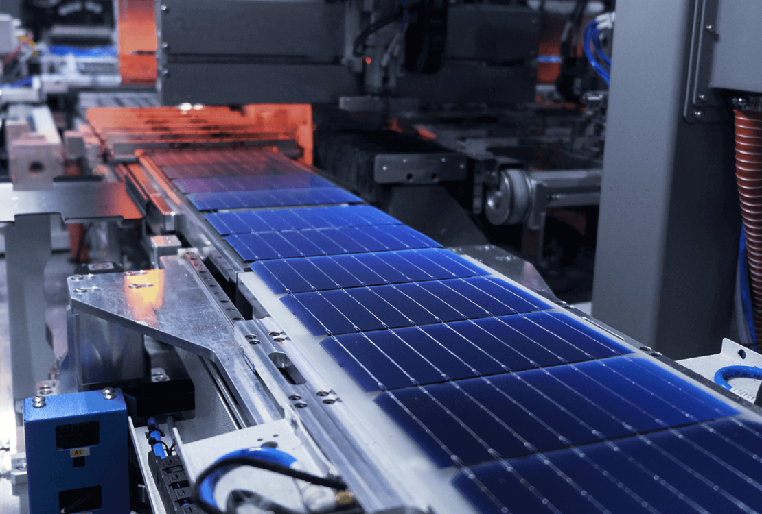 image representative e fabrication de panneaux solaires