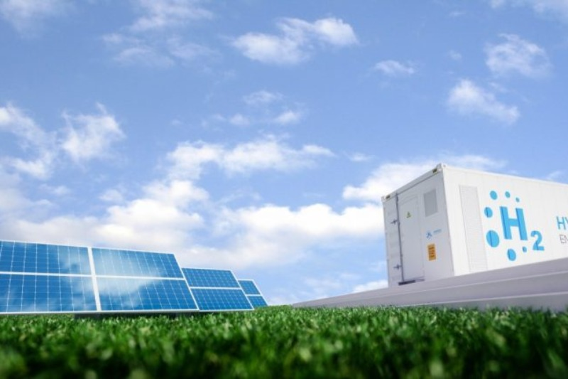 image representative d'hydrogène vert couplé à du solaire PV