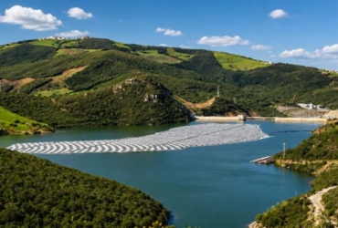 centrale solaire flottante sur la barrage de tanger