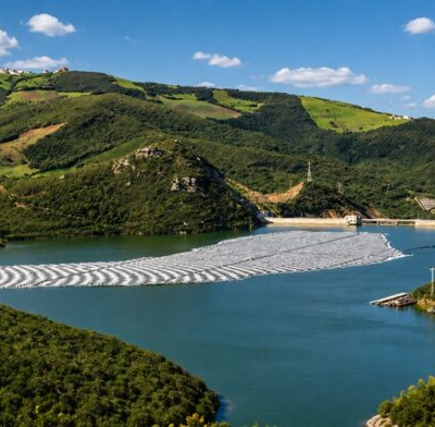 centrale solaire flottante sur la barrage de tanger
