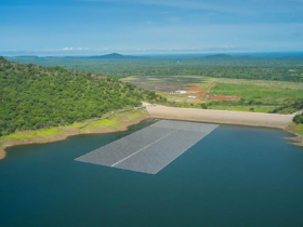 image du barrage de BUI qui permet d'augmenter la capacité solaire du pays